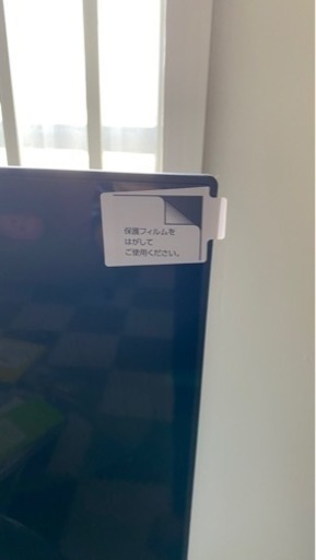 HISENSE 50E65G 年製2023: 50インチテレビ　とテレビ台です。