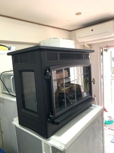 配送可能　保証付き　暖炉型ファンヒーターDuraflame デュラフレーム　ストーブ　DFI-5010-01