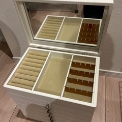 ジュエリーケースの画像