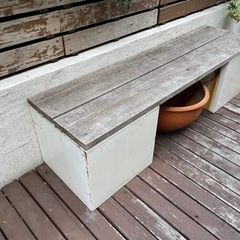 屋外ベンチ