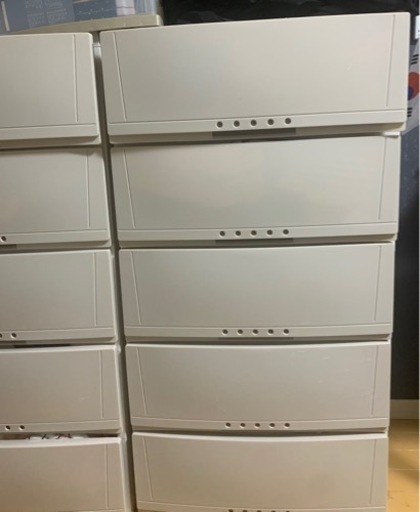 衣装ケース　ベージ×3個