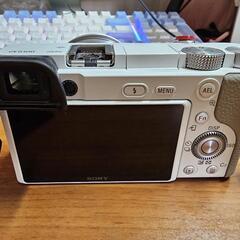 ソニー ミラーレス一眼 α6100 パワーズームレンズキット ホ...