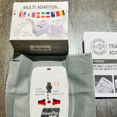 トラベルアダプターの画像