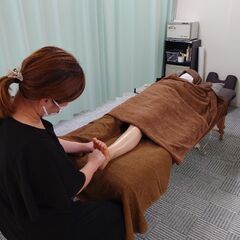  【完全自由出勤】当日の出勤申請OK!/退勤時間自由【整体…