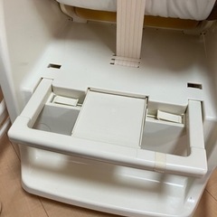 アップリカ　ハイローチェア　ユラリズム　手動の画像