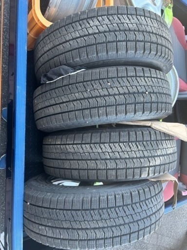 175/65/R14 ブリザック　VRX2 17年製造　8部山　ルーミーなどに