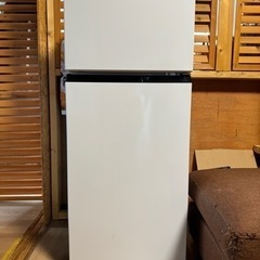 お届け　設置可　美品　Hisense　冷蔵庫　120L