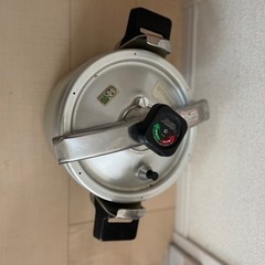 高圧鍋の画像