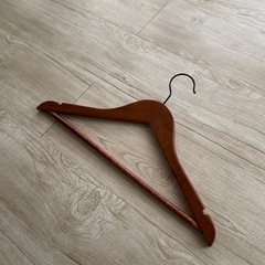 木製ハンガー　20本　差し上げます