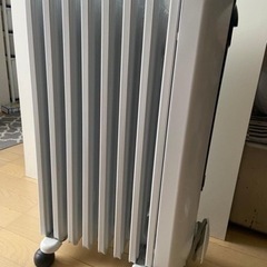 デロンギ(DeLonghi) オイルヒーター ホワイト L字型フラットフィン8枚