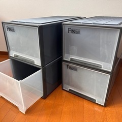 衣装ケース2個
