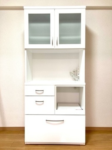 26日まで再値下げ【70%OFF】ニトリコパン食器棚です！