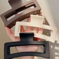 髪留め クリップ ブラックの画像
