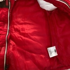 赤ベスト 秋冬アウター 上着 5T  120〜130の画像