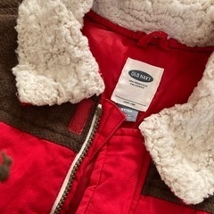 赤ベスト 秋冬アウター 上着 5T  120〜130の画像