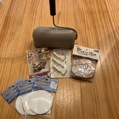 コロコロクリーナー、画鋲など