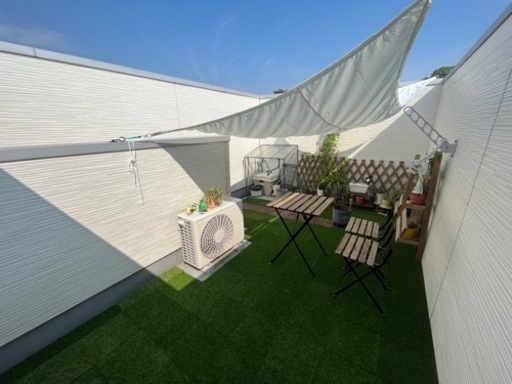 人工芝　IKEA イケア　100数枚プラス木のパネル9枚　ルッネン