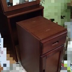 ライティングデスク　鏡付の画像