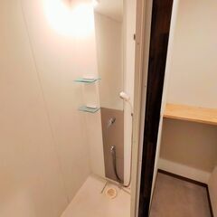 【品川まで乗換なし３分！】JR京浜東北線 大井町駅/家具家電付き/WiFi無料/水道・ガス・電気代込/清掃サービス付き【シェアドアパートメント大井町３】 − 東京都