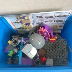 おおきなバイキンじょうとだだんだんブロックバケツの画像