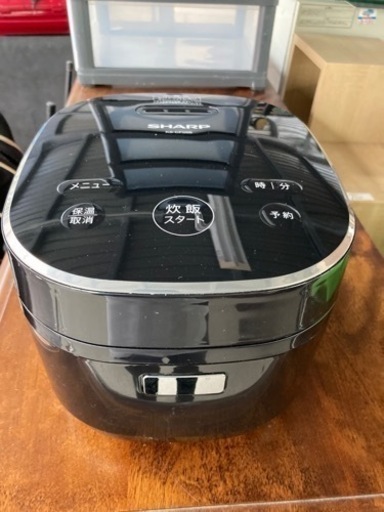【取引中】炊飯器　3合炊き　SHARP  2019年製