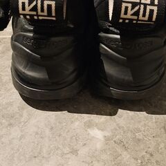 セルジオロッシ　フリルスニーカー　38　黒の画像