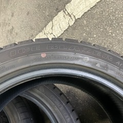 ◆バリ溝◆美良品/スタッドレスタイヤ/245/45R18/2022年製4本セット◇の画像