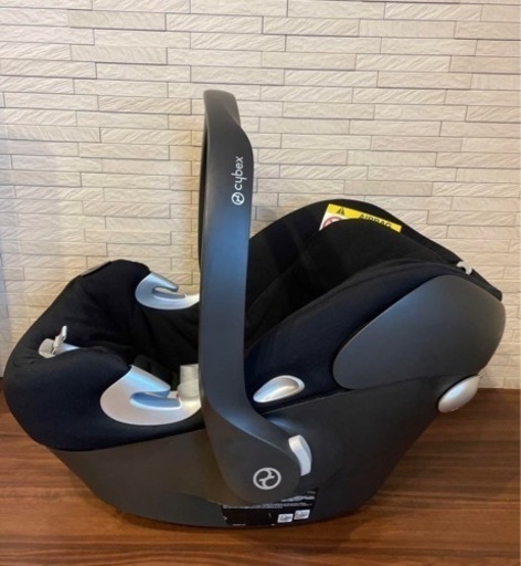 サイベックス エイトンq cybex aton q チャイルドシート