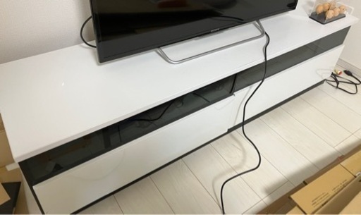 テレビ台　幅150 奥行42  高さ42