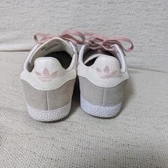 アディダス　GAZELLE　レディースの画像
