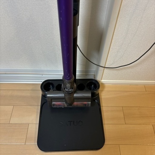 【取引先決定済】ダイソン　掃除機　アタッチメント　スタンド付き