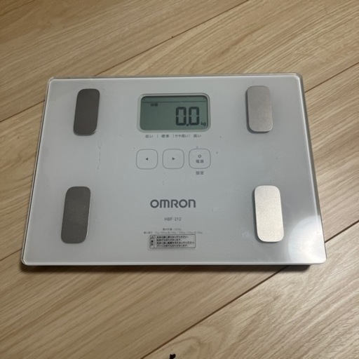 OMRON 体重計