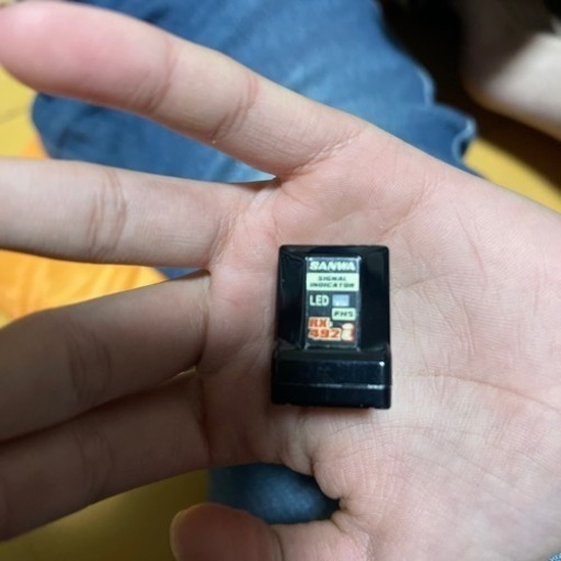 激安　SANWA プロポM17, 送受信機。ケース、パーツ付き。