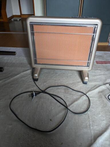 電気ストーブ　お譲り先を探してます。