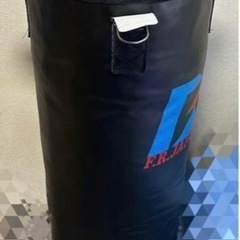 [売却済み]サンドバッグ 未使用 FIGHTING ROADの画像