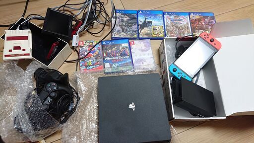 テスト掲載中／⑦ Nintendo Switch 任天堂 プレステ４  PlayStation4 美品 ニンテンドークラシックミニ