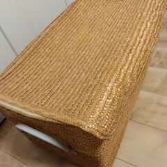 かごの形の収納ケース