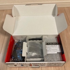 新型Nintendo Switch スイッチ 美品 ソフト、ケース、ガラスフィルム付