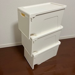 重ねられる収納ボックス　3個セット