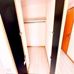 初期費用0円♪5/28入居可♪ﾘﾉﾍﾞ済ｳｫｰｸｲﾝ1K/29㎡、WiFi無料、P1台無料、鉄筋コンクリート、エアコン1台付、コンビニ＆24Hスーパー徒歩5分、管理費込で5.5万円未満 - 御殿場市