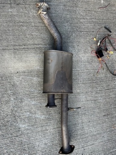 エルグランドe51 中間マフラー