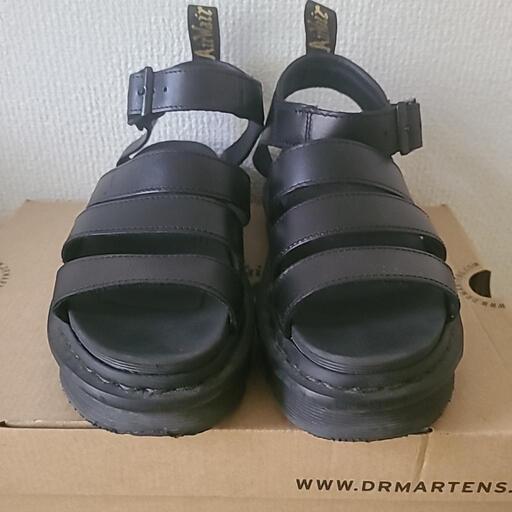 サンダル Dr.Martens