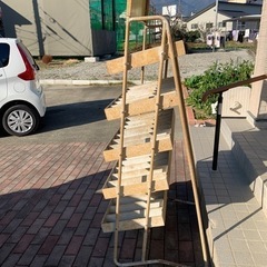 珍品 当時物 昭和レトロ 棚 ラック サビがいい感じです 道具入れ 家具　東芝電気 アンティーク ヴィンテージ チール製 オープンラック 棚 鉄棚 収納ラック ガレージ ヴィンテージ インテリア DIY 工具 箱 昭和 レトロ  店舗用 陳列棚 販促用 陳列ラックの画像