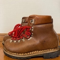 レディース登山靴　登山ブーツの画像