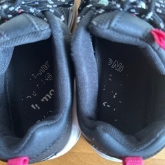 子供靴　スニーカー　23㎝の画像