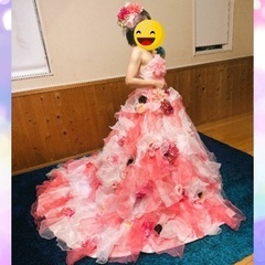 ウェディングドレス　ペチコート付きの画像