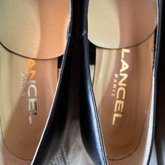 LANCEL パンプスの画像