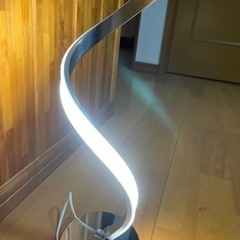 Ａlbrillo スタンドLEDライトの画像