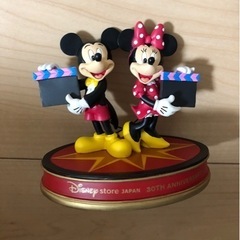 ディズニーストア⭐︎30周年⭐︎限定フィギュア⭐︎ミッキー⭐︎ミニー⭐︎新品の画像