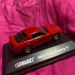フォード　マスタングg 2004 少し小さいミニカー